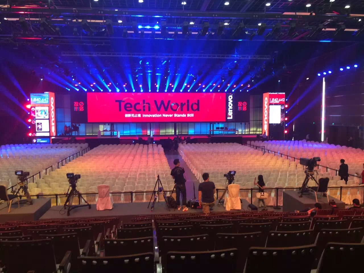 2015 聯(lián)想tech world大會(huì)布置現(xiàn)場(chǎng)